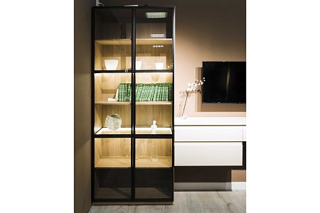 Заказать кухню Стеклянная витрина в Омске